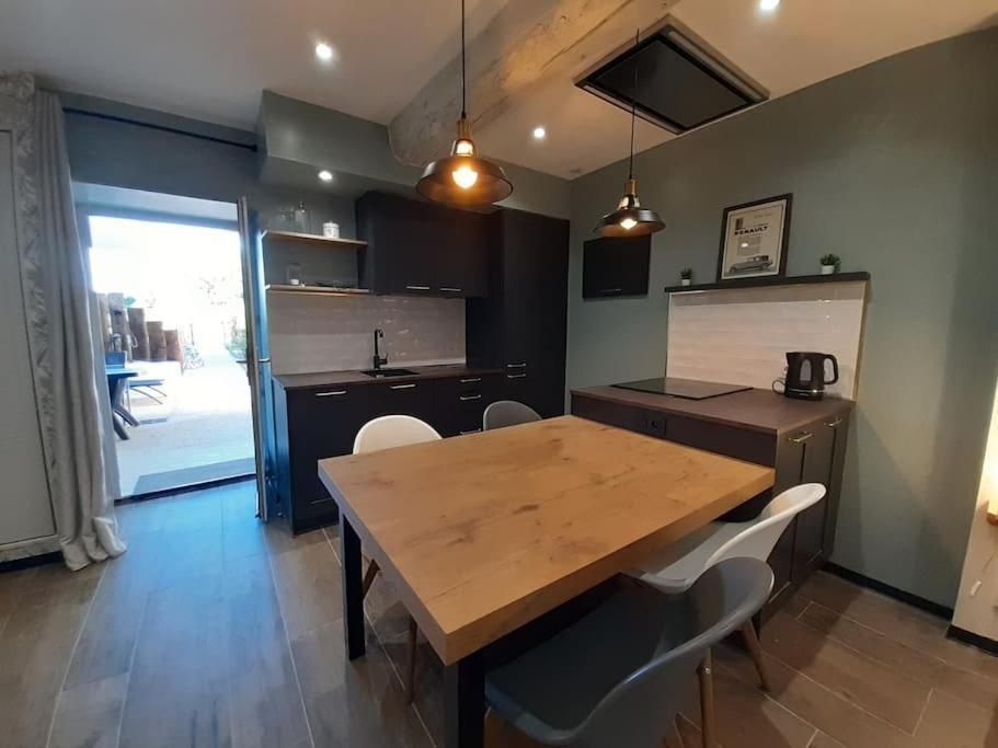 Studio Meuble Avec Terrasse Axe Rennes Saint Malo La Baussaine Exterior foto