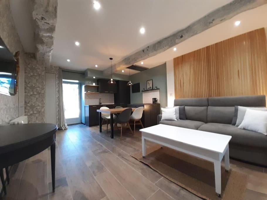 Studio Meuble Avec Terrasse Axe Rennes Saint Malo La Baussaine Exterior foto