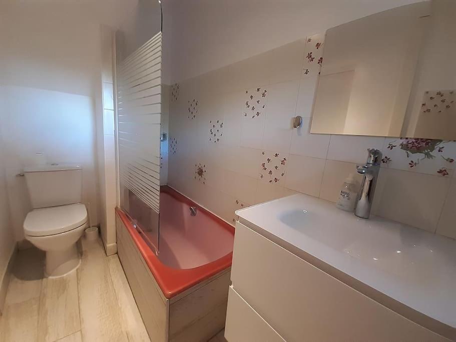 Studio Meuble Avec Terrasse Axe Rennes Saint Malo La Baussaine Exterior foto
